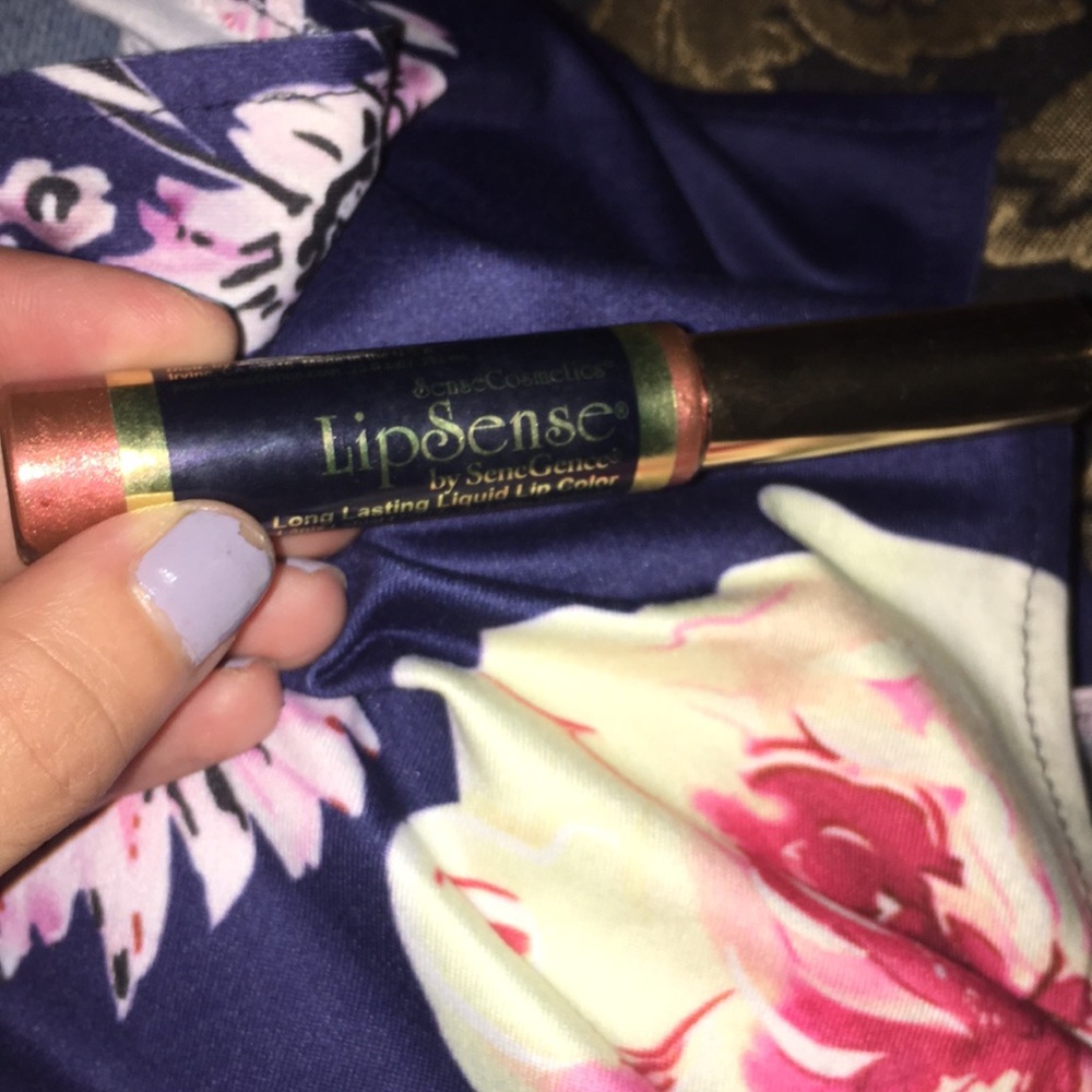 LipSense lipstick